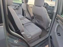 Volkswagen Touran 2.0d ( 7 kohta,reg.makstud).