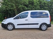 CITROEN BERLINGO 1.6 BENSIIN 66kW, 5 KOHTA