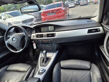 BMW 330i 3.0 R6 i 190kW