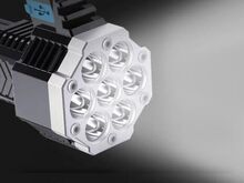 7-СВЕТОДИОДНЫЙ ФОНАРЬ, С USB-ЗАРЯДКОЙ