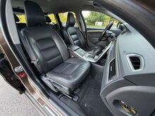 Volvo V70 Facelift 2.0 R5 D3 100kW, JÄRELMAKS!