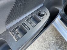 Volkswagen Golf 1,6 75кВт АВТОМАТ