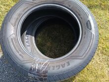 Шины 235 65 18 Goodyear 2шт
