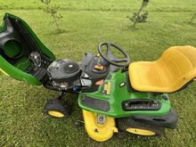 John Deere X165