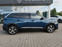 Peugeot 5008 1.5 96kW .