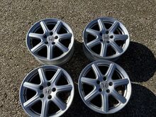 Honda (5x114,3) 17 tolli originaal valuveljed