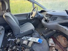 Toyota Previa (LOE KUULUTUS)