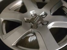 Audi Veljed R17 koos rehvidega