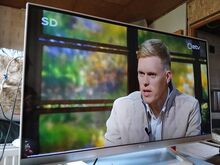 42" LG Smart TV, Wi-Fi, 3D, 400Hz