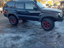 Toyota Land Cruiser 4.2 150кВт
