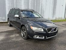 Volvo V70 Momentum 2.4 R5 D5 129kW, JÄRELMAKS!