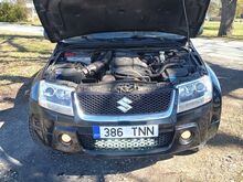Maastur Suzuki Grand Vitara 1.9 R4 95kW