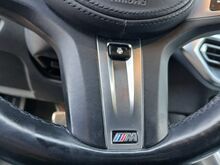BMW 330e M-pakett  2022