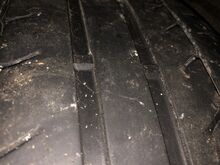Toyota Auris plekkveljed suverehvidega.
