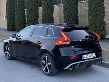 Volvo V40 R-design 1.5 112кВт 2017г. бензин автомат