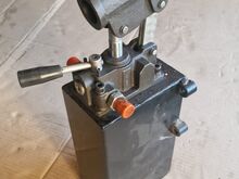 Hüdrauliline käsipump