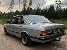 BMW E28 524td