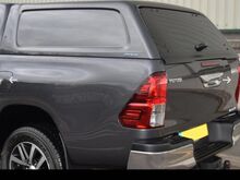 Toyota Hilux kastikate 2016-
