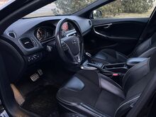 Volvo V40 R-design 1.5 112кВт 2017г. бензин автомат