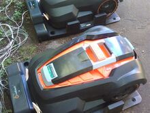 2x ROBOTNIIDUK REDBACK RM24A, 1500m2
