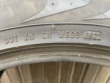 Suverehvid 275/40 R21