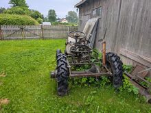 Müüa traktor