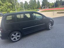 Volkswagen Touran automaat 7 kohta reg makstud