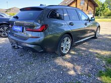 BMW 330e M-pakett  2022