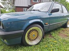 BMW e30