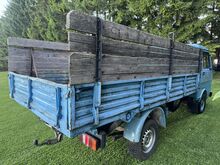 VW LT28 2.4B 66kw 1990a