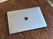 Apple MacBook Air M1 (13.3") 8GB 256 GB SSD Hall