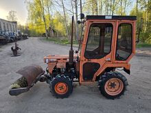Минитрактор KUBOTA B7100 4WD