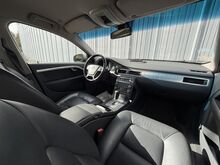 Volvo V70 Momentum 2.4 R5 D5 129kW, JÄRELMAKS!