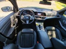 BMW 330e M-pakett  2022