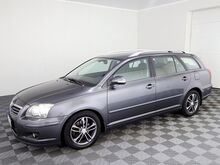 Тойота Авенсис