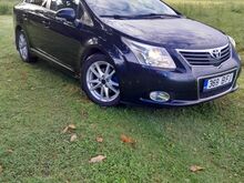 TOYOTA AVENSIS