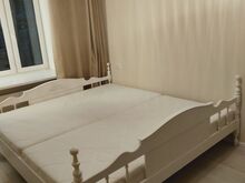 UNIKAALNE TÄISPUITVOODI 200 × 220 cm – KÄSITÖÖ