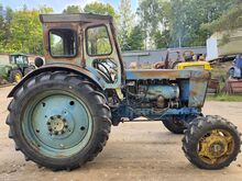 Traktor T-40AM
