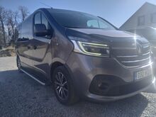RENAULT TRAFIC III L2 SPORT PASSENGER 8 KOHTA 2.0d