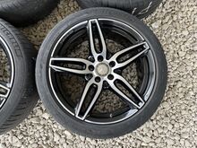 Оригинальные 19-дюймовые диски Mercedes-Benz AMG + летние шины