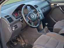 VW Touran 1,9 TDI,77 kw , 2004 a.