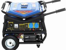 Generaator 3000W 12/230V KD144