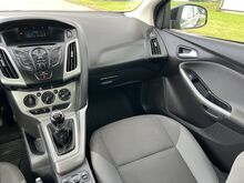 Ford Focus 1,6 77кВт, ШИПОВАННАЯ РЕЗИНА В КОМПЛЕКТЕ