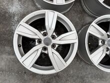 Оригинальные литые диски Audi 16 дюймов