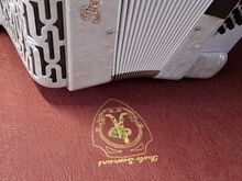Паоло Сопрани, 96 басов, мюзет