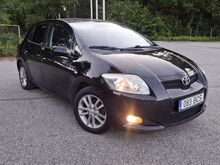 Toyota Auris 1.6 97 kw automaat 2010 a