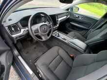 Volvo V60 2022