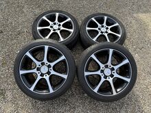 MB 17" originaal erilaiused valuveljed rehvidega