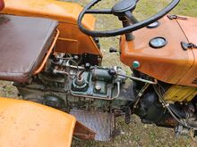 Traktor/väiketraktor/aiatraktor