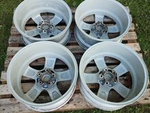 Valuveljed 17" 5x112 ENZO.